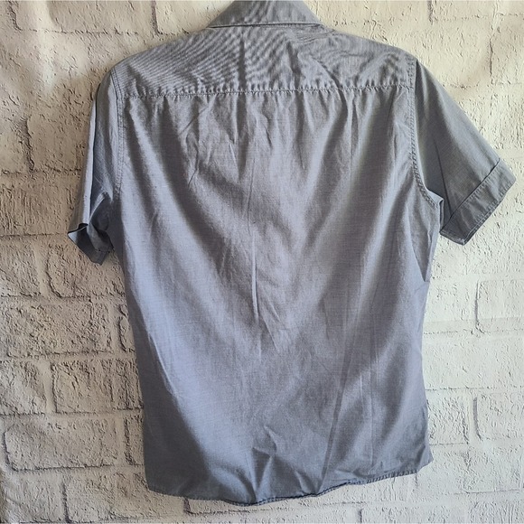H&M Conwell Short Sleeve Button Down Dress Shirt Size S - Picture 3 of 11